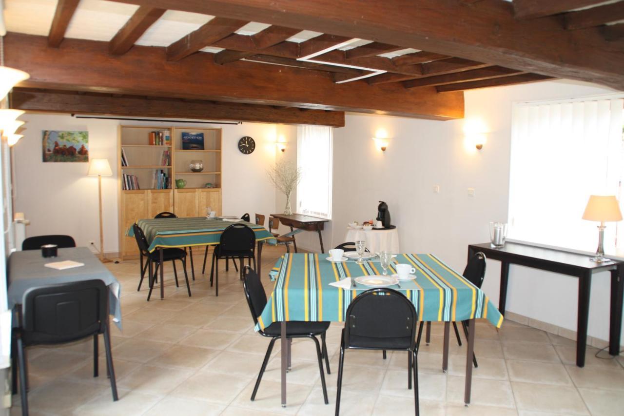 La Ferme De La Place Bouvines Экстерьер фото